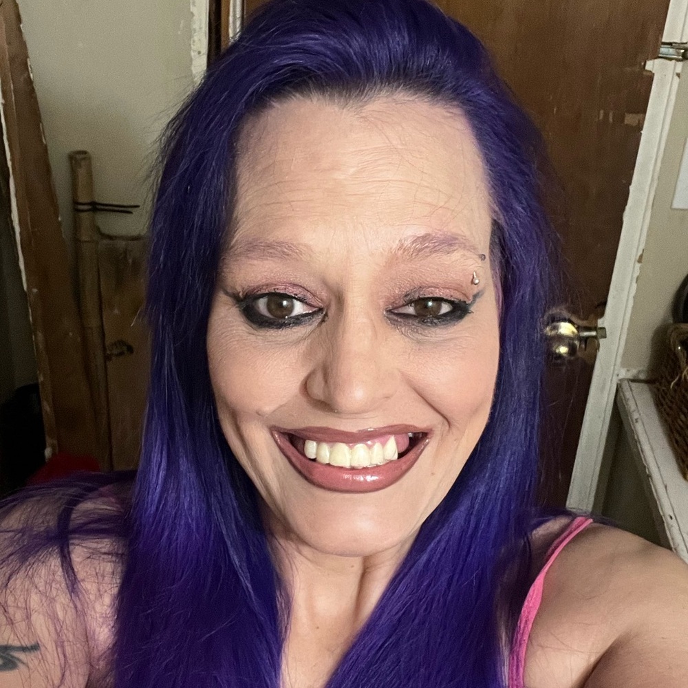Meet your Posher, Christine